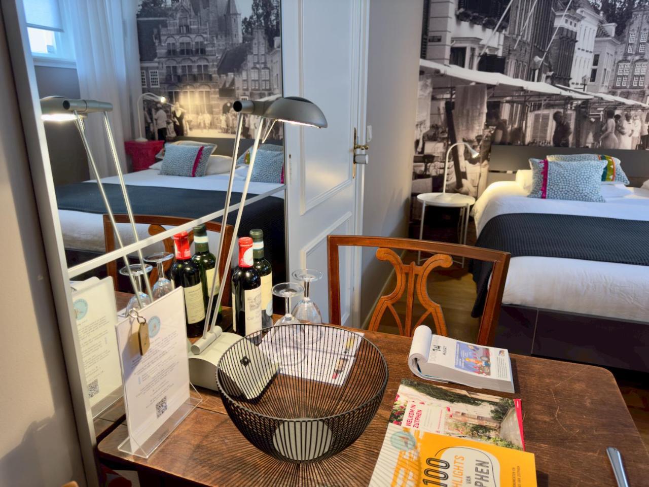 B&B Kerkstraatje3 Midden In Historisch Centrum Zutphen Bagian luar foto